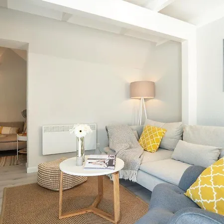 Am-hohen-ufer-reetdach-haus-nr-138-reetloft-2 Holiday home